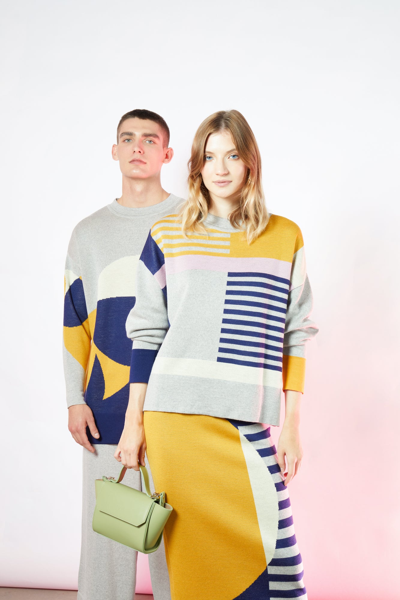 Svetr krátký PRUHY