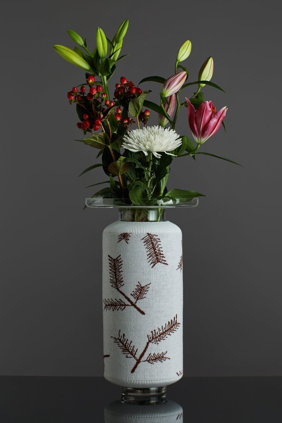 Váza s pleteným potahem JEHLIČÍ